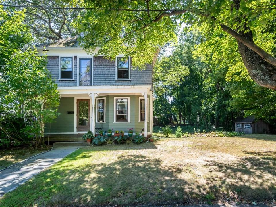 12 Manton Street, Warwick, רוד איילנד 02818, ארצות הברית של אמריקה