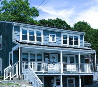 968 Elm Street 1, Woonsocket, Rhode Island 02895, États-Unis