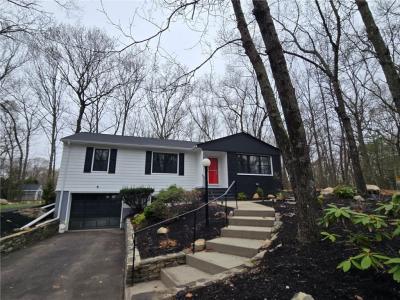 1 Angell Road, Lincoln, Rhode Island 02865, USA