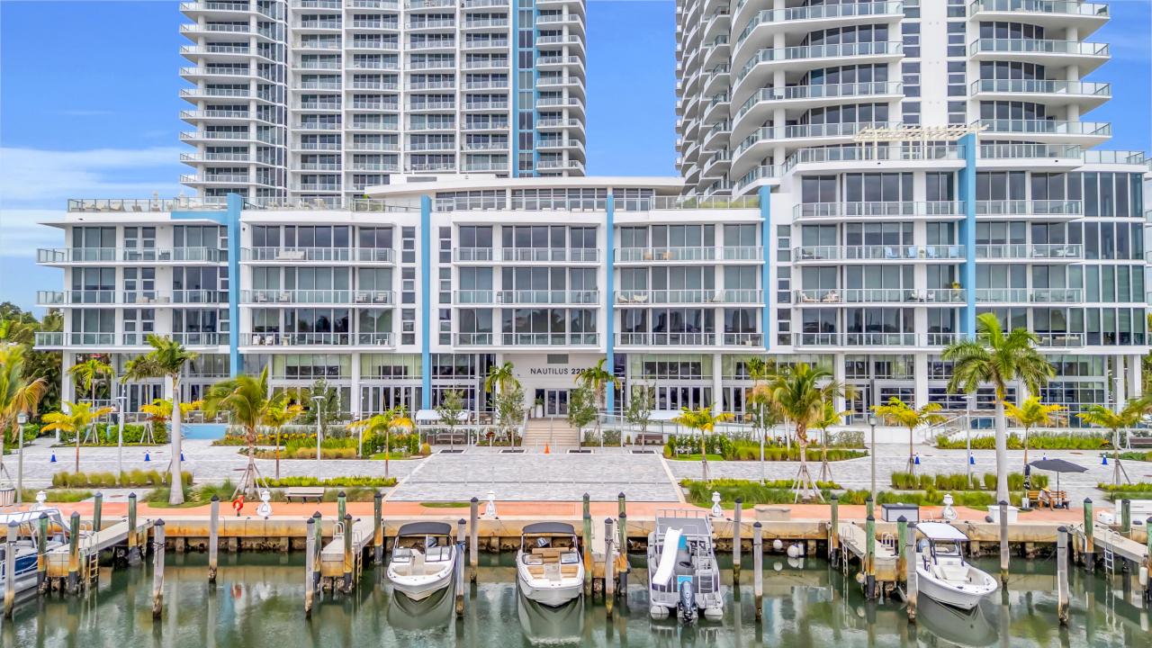 220 Lake Shore Drive, Lake Park, Floride 33403, États-Unis