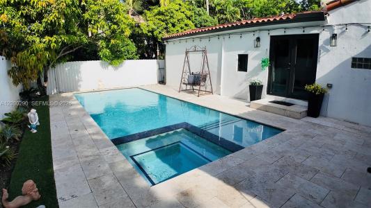 9021 N Miami Ave, El Portal, Florida 33150, HOA KỲ