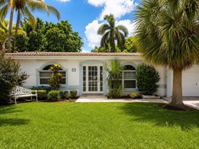 800 NE 2nd Ct, Hallandale Beach, Florida 33009, USA