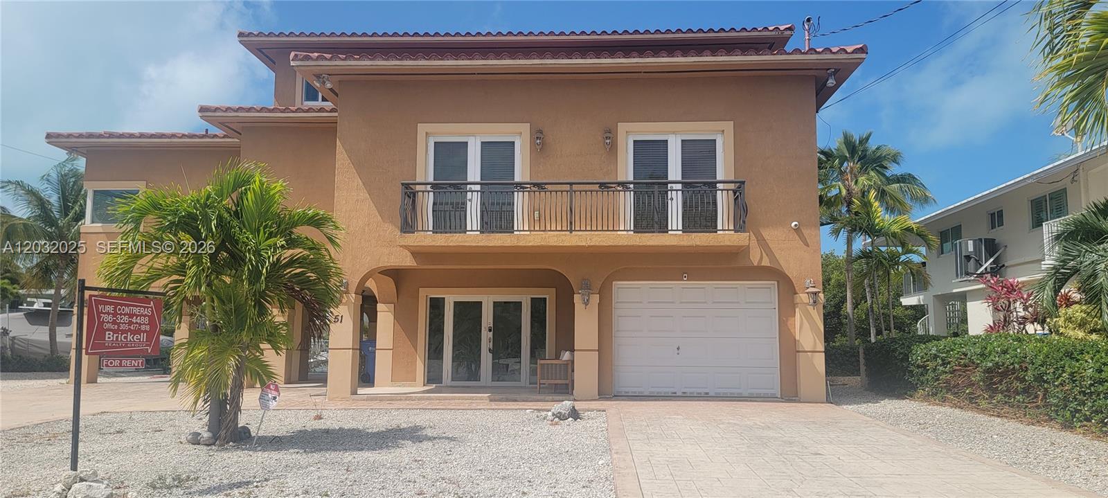 51 W Plaza Del Lago ., Islamorada, Florida 33036, USA