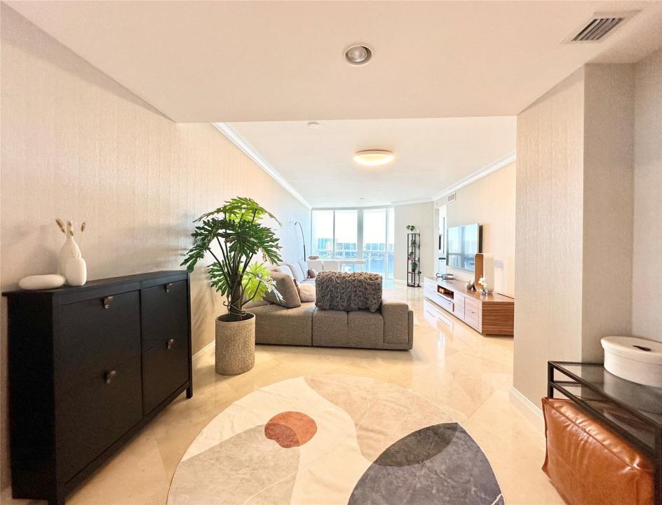 18201 Collins Avenue 1901, Sunny Isles Beach, Florida 33160
