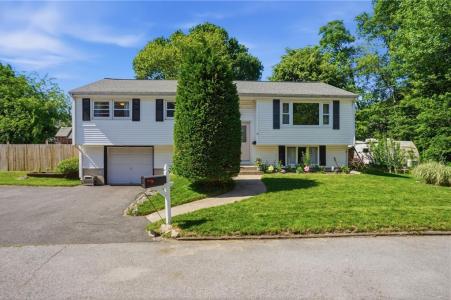 10 Faxon Street, West Warwick, Rhode Island 02893, USA