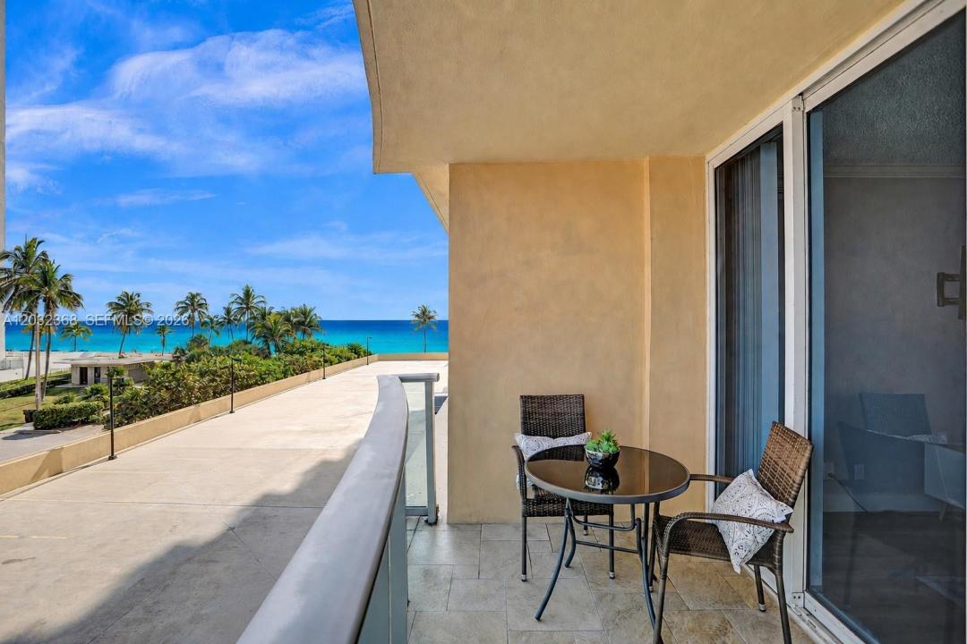 2501 S Ocean Dr 302, Hollywood, Floride 33019, États-Unis