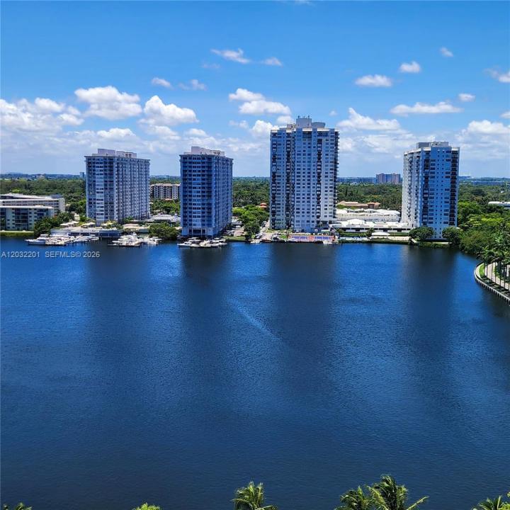 18181 NE 31st Ct 1710, Aventura, Floride 33160, États-Unis