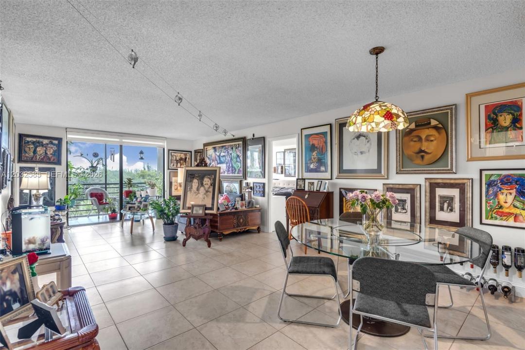 1400 Saint Charles Pl 623, Pembroke Pines, Florida 33026, USA