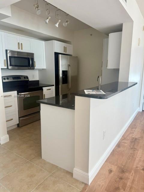 7350 SW 89th St 2110S, Miami, Florida 33156, USA