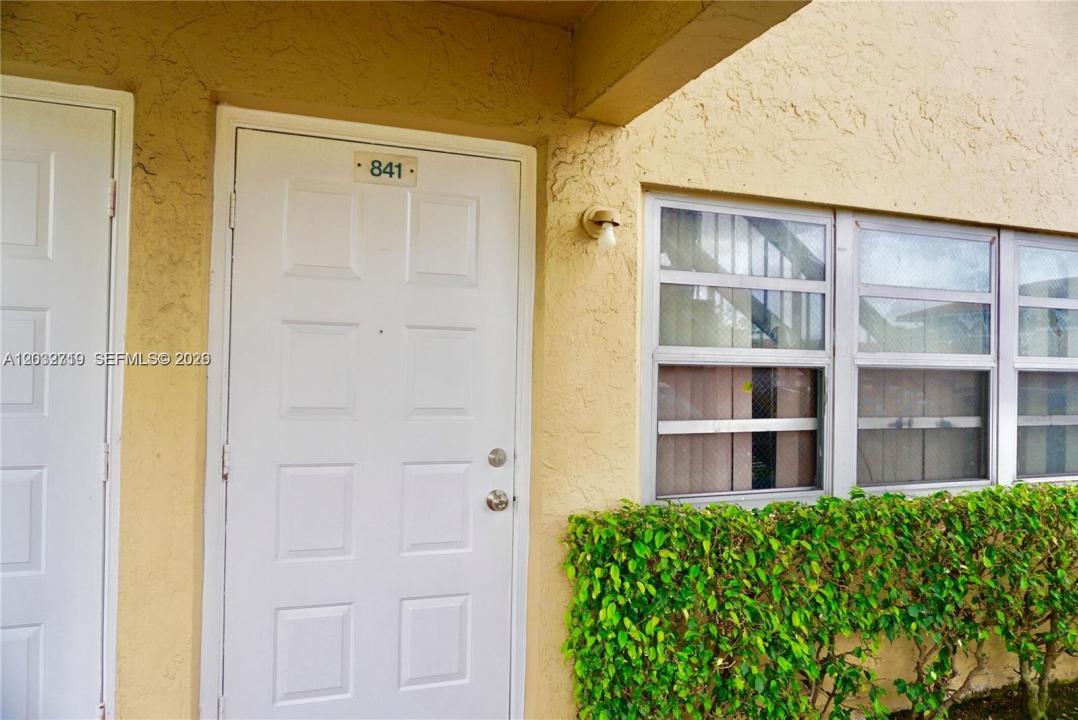 841 Twin Lakes Dr 30-A, Coral Springs, Floride 33071, États-Unis