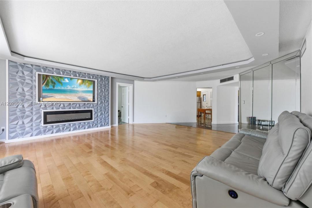 1501 NE 191st St C217, Miami, Florida 33179, Stati Uniti