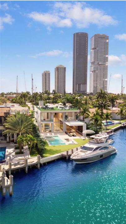 18800 N Bay Rd, Sunny Isles Beach, Floride 33160, États-Unis