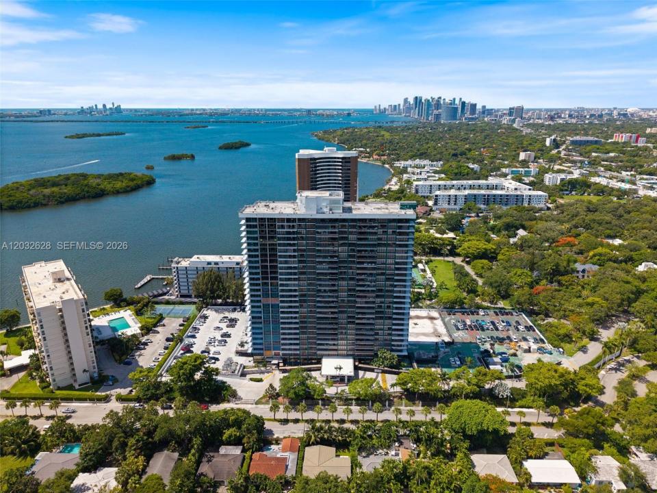 780 NE 69th St 2404, Miami, Floride 33138, États-Unis
