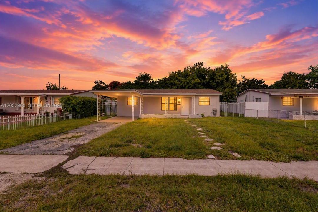 1140 N 74th Way, Hollywood, Florida 33024, Stati Uniti