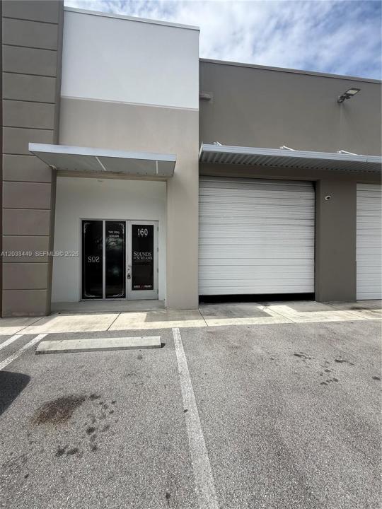 1690 NW 108th Ave 162, Sweetwater, Floryda 33172, USA