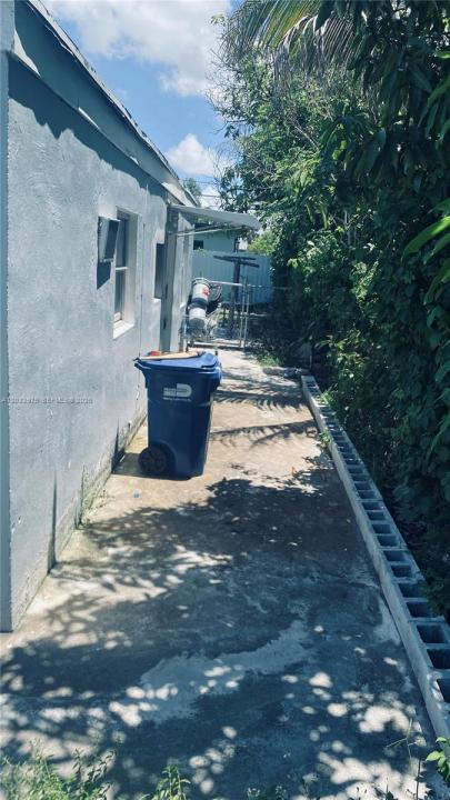 1070 NW 147th St 0, Miami, Florida 33168, Stati Uniti