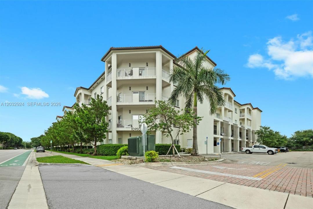 10950 NW 82nd St 213, Doral, Floride 33178, États-Unis