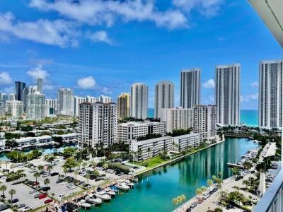 Sunny Isles Beach, Florida 33160, USA