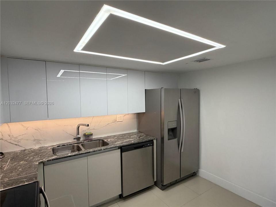 3300 NE 192nd St 1109, Aventura, Florida 33180, Stati Uniti
