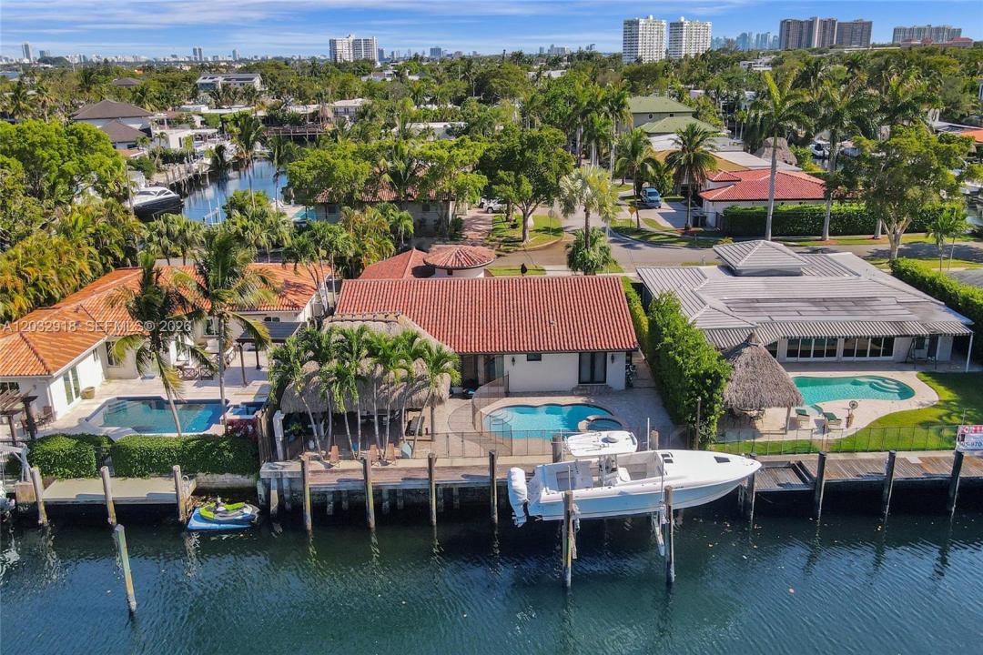 2075 Ixora Rd 0, North Miami, فلوريدا 33181, الولايات المتحدة