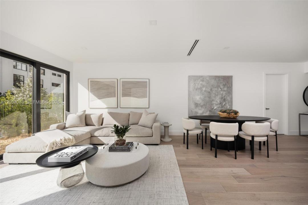 202 Sunrise Dr 202B, Key Biscayne, Floryda 33149, USA