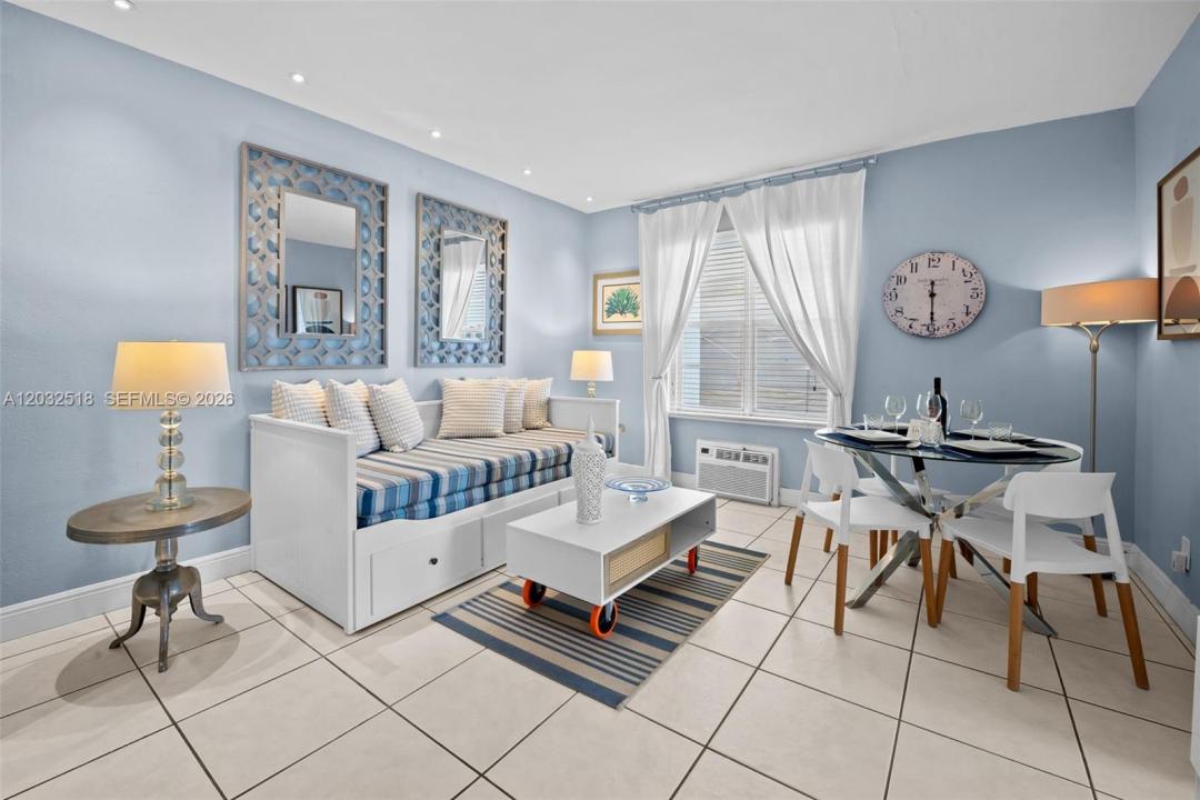 3030 Collins Ave 4E, Miami Beach, Floride 33140, États-Unis