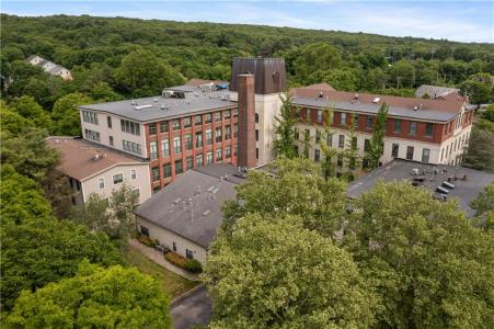 15 Higgins Street 108, Smithfield, Rhode Island 02917, USA