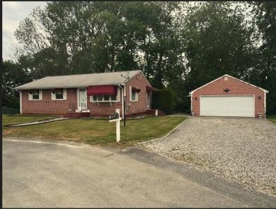 18 Almeida Drive, Warren, Rhode Island 02885, USA