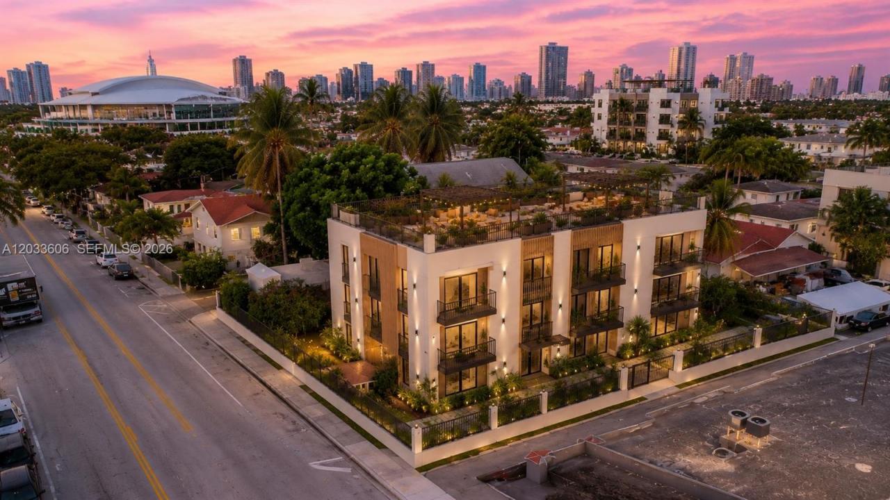 1267 NW 3rd St, Miami, Flórida 33125, Estados Unidos