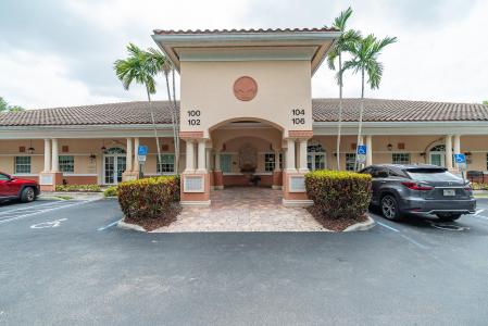 102 NW 100th Avenue, Plantation, Florida