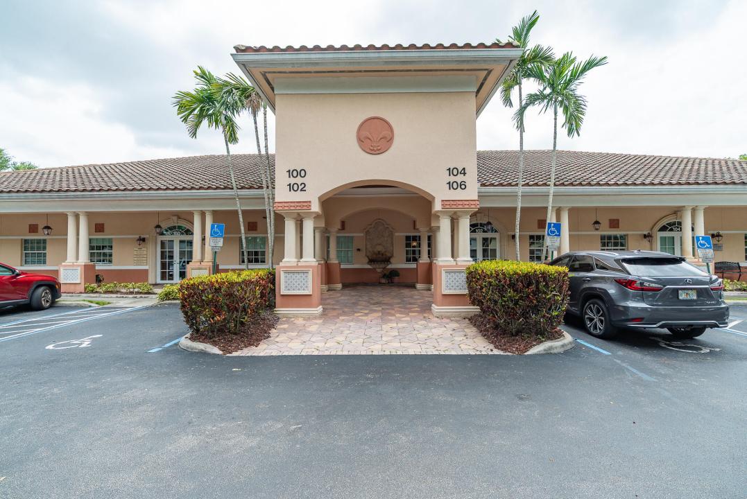 102 NW 100th Avenue, Plantation, Florida