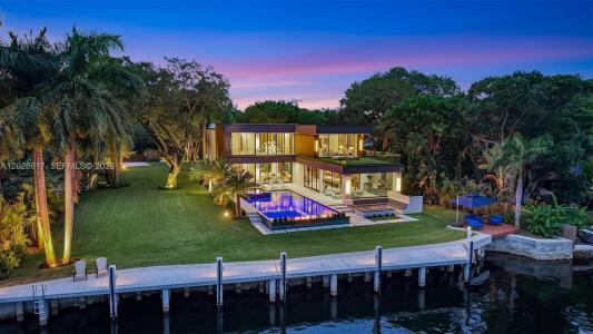 700 SW 12th Ave, Fort Lauderdale, Florida 33312, USA