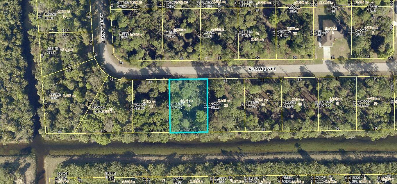 920 Alcalde E Street, Lehigh Acres, Floride 33974, États-Unis