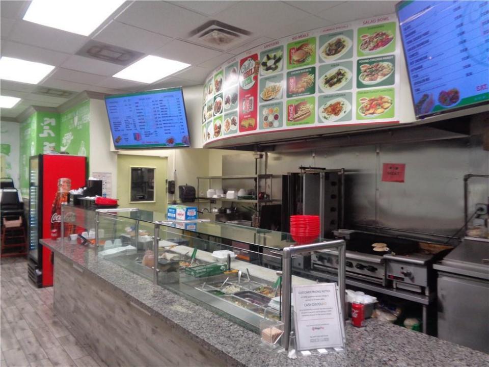 7158 N Beracasa Way, Boca Raton, Florida 33433, USA