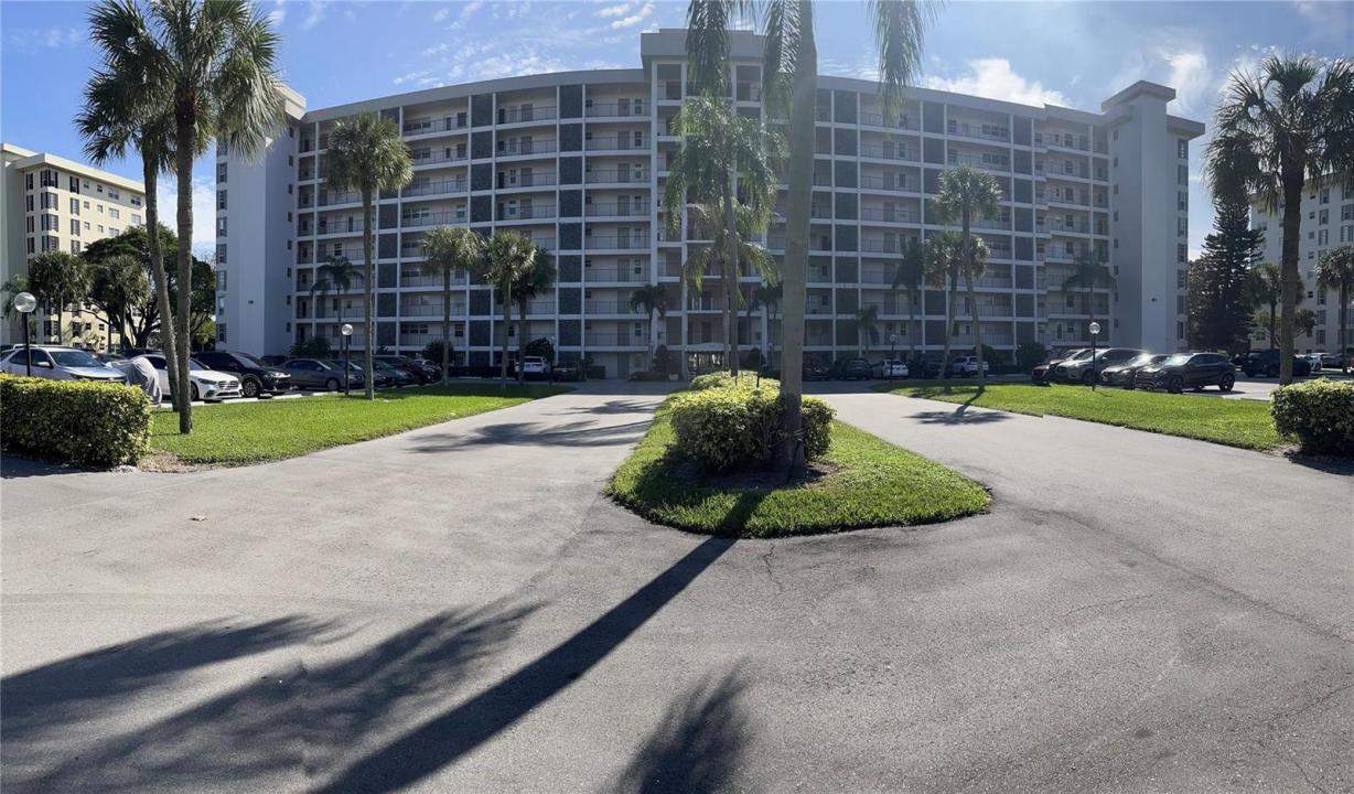 3100 N Palm Aire Drive 304, Pompano Beach, Floride 33069, États-Unis