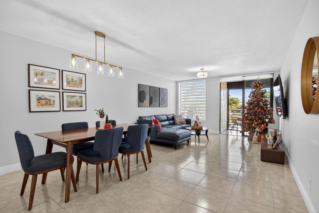 6301 N University Drive 319, Tamarac, Floride 33321, États-Unis