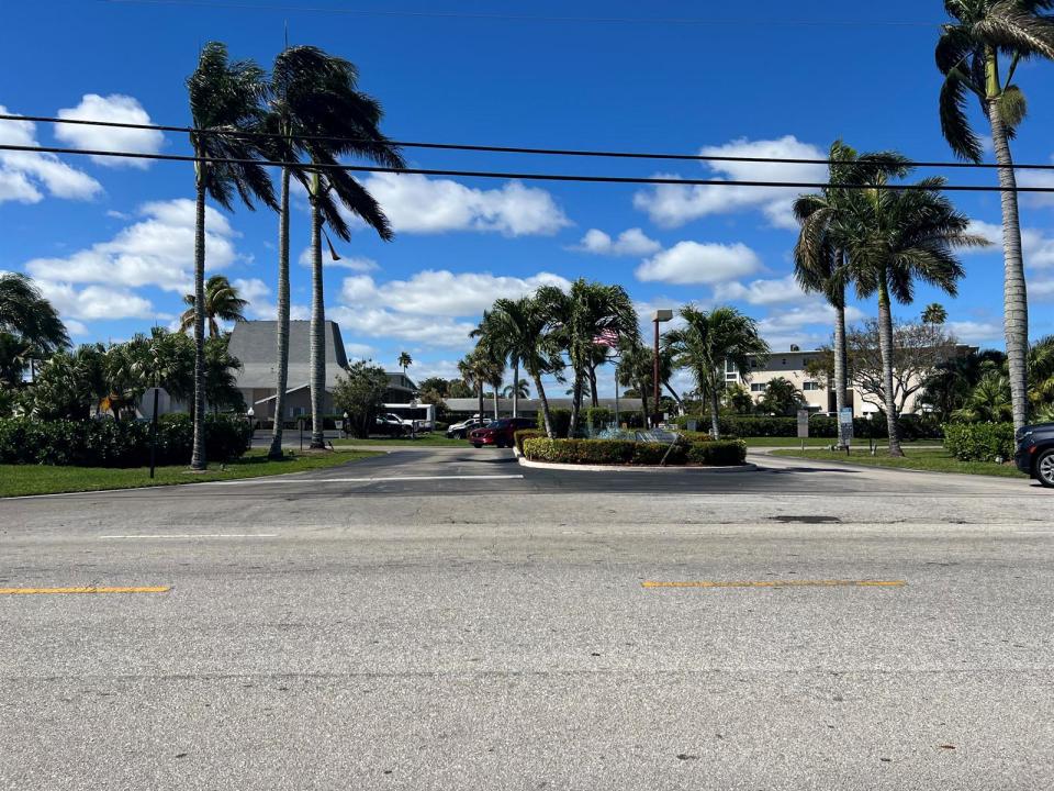 2682 S Garden Drive 103, Lake Worth, Floride 33461, États-Unis