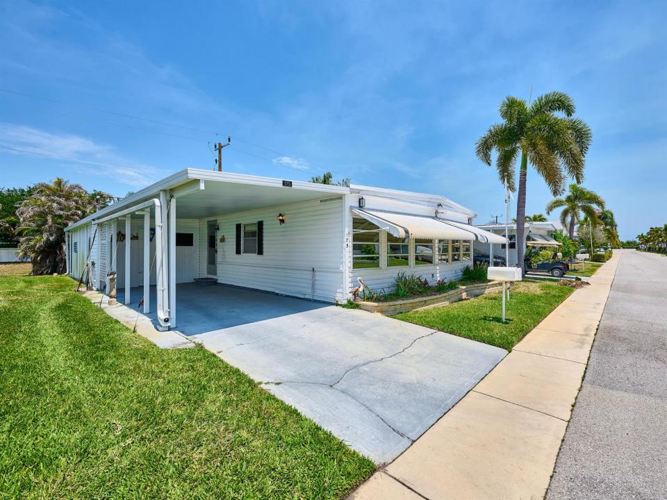 4300 SE Saint Lucie Boulevard 175, Stuart, Florida 34997, USA