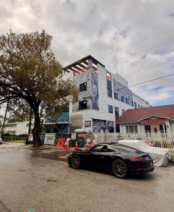 355 NW 31st Street 107, Miami, Floride 33127, États-Unis