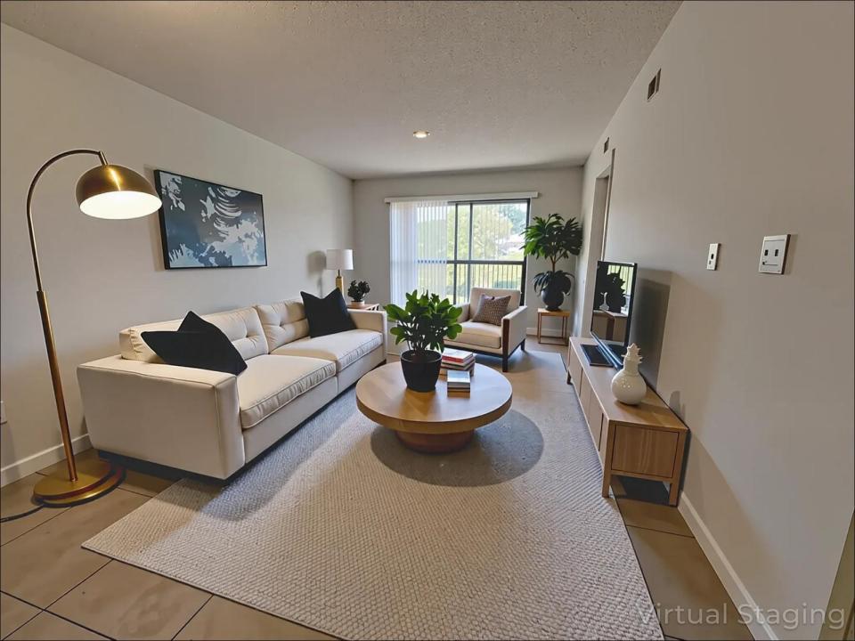 1650 SW 124th Terrace 209D, Pembroke Pines, Floride 33027, États-Unis