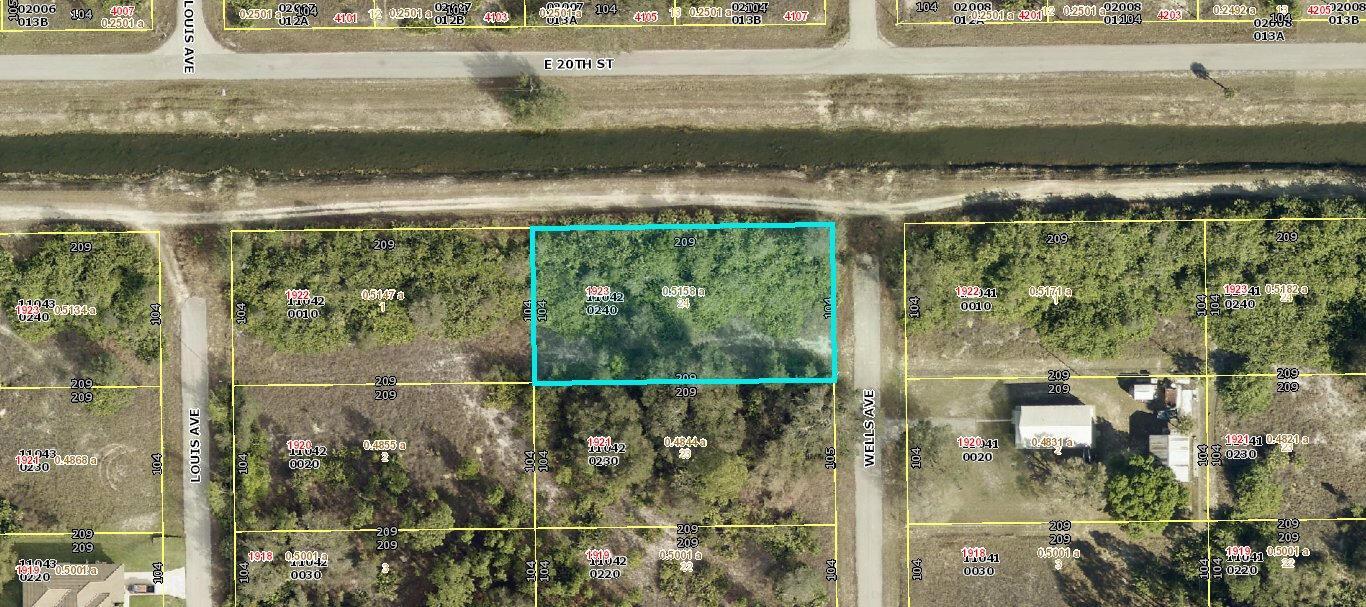 1923 Wells Avenue, Lehigh Acres, Floride 33972, États-Unis