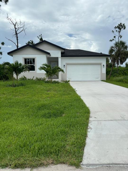136 Lomas Rd Road, Florida 33947, USA