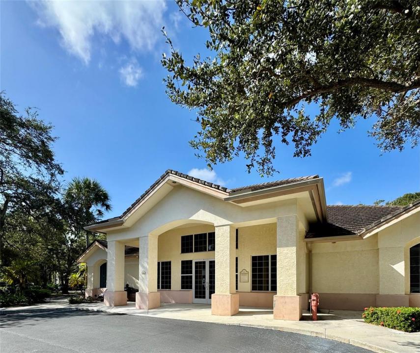 2401 Frist Boulevard 1-2, Fort Pierce, Floryda 34950, USA