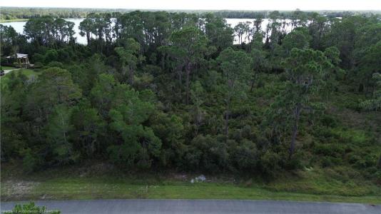 3029 Hawks Landing Circle, Sebring, Florida 33875