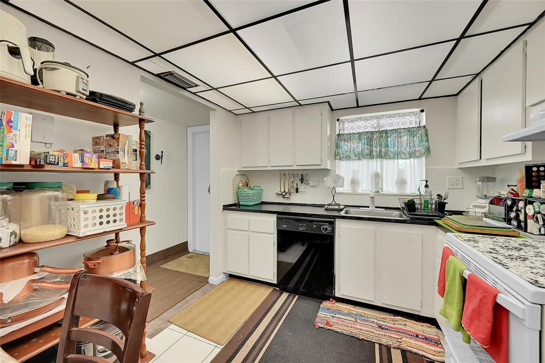 10442 Sunrise Lakes Boulevard 202, Sunrise, Florida 33322, Stati Uniti