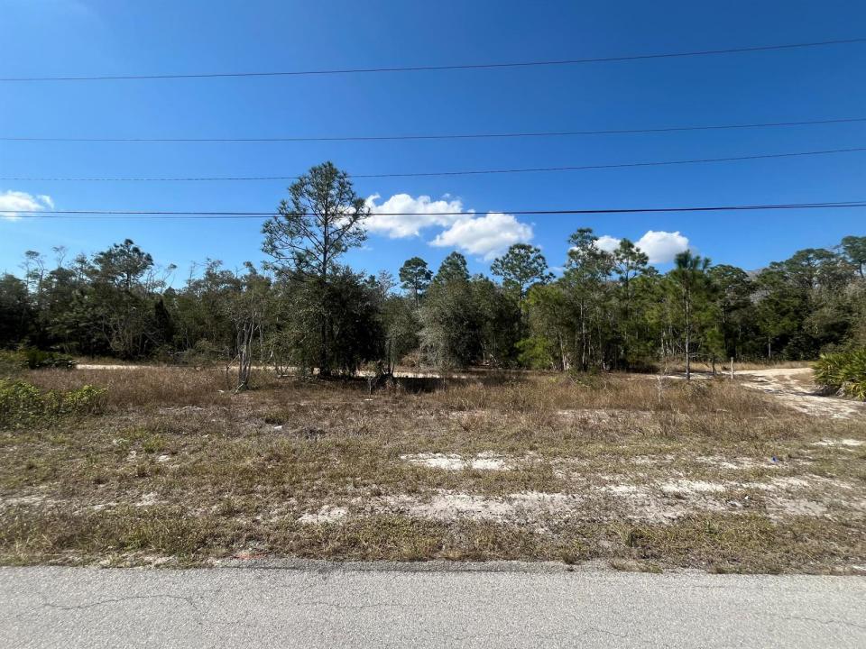 494 Burrstone Drive, Lehigh Acres, Floride 33974, États-Unis