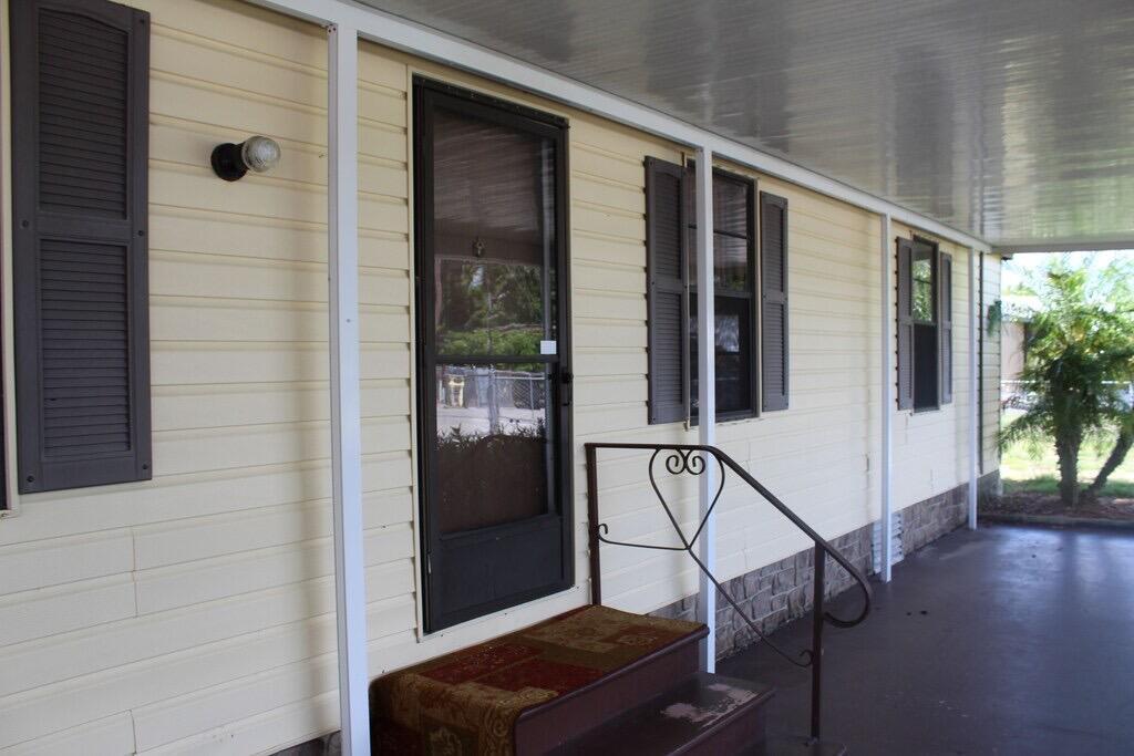 1163 20th Street, Okeechobee, Floride 34974, États-Unis