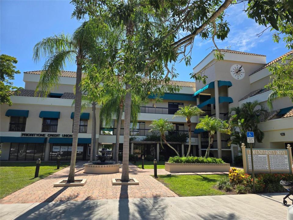 1700 N University 304, Coral Springs, Floride 33071, États-Unis