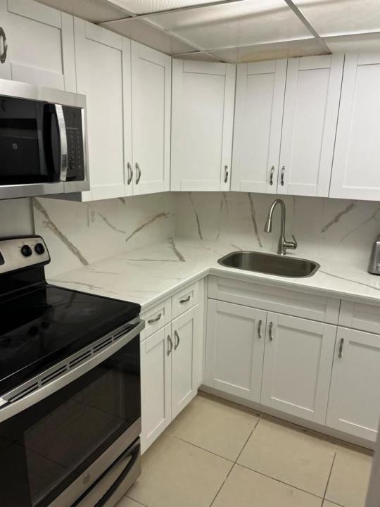 1758 NW 55th Avenue 102, Lauderhill, Floride 33313, États-Unis