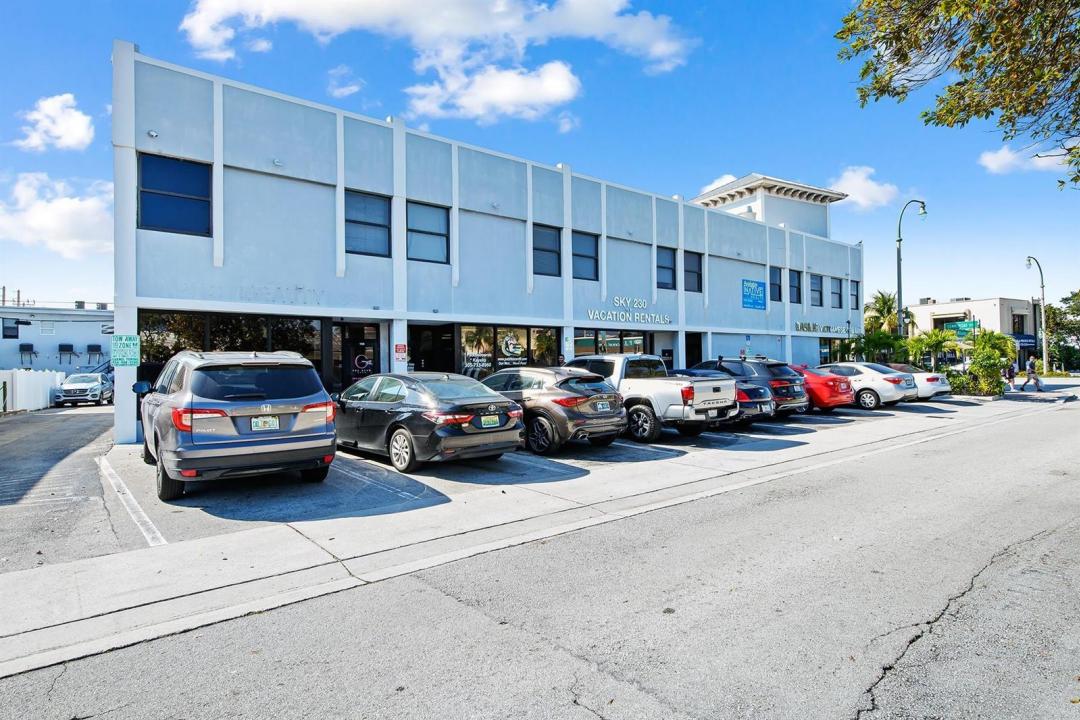 222 E Commercial Boulevard, Lauderdale By The Sea, Floryda 33308, USA